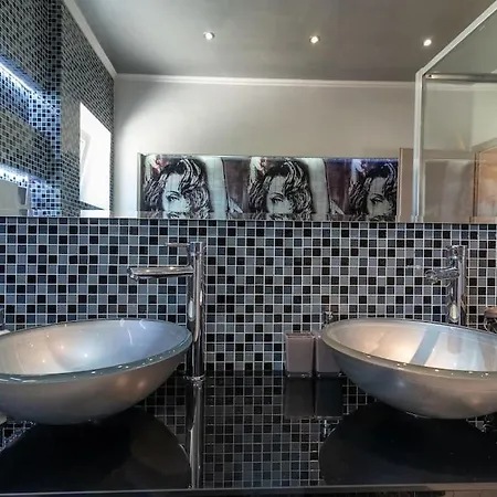 Apartment Spacious Luxury With Sea View