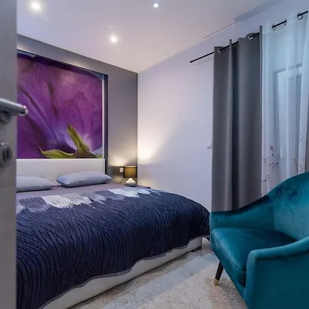 Spacious Luxury With Sea View Apartment Trogir