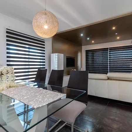 Apartment Spacious Luxury With Sea View *