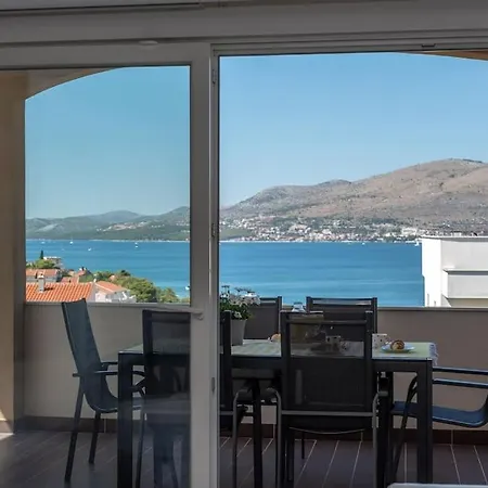Spacious Luxury With Sea View *