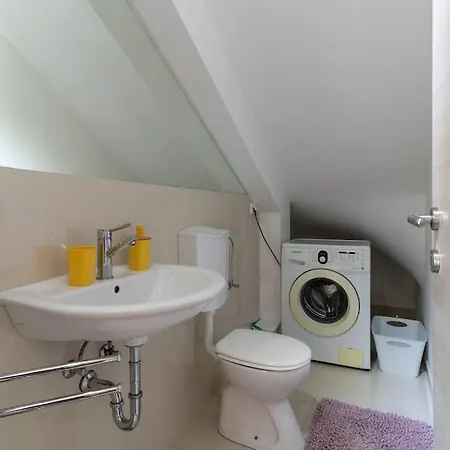 Spacious Luxury With Sea View Apartment *