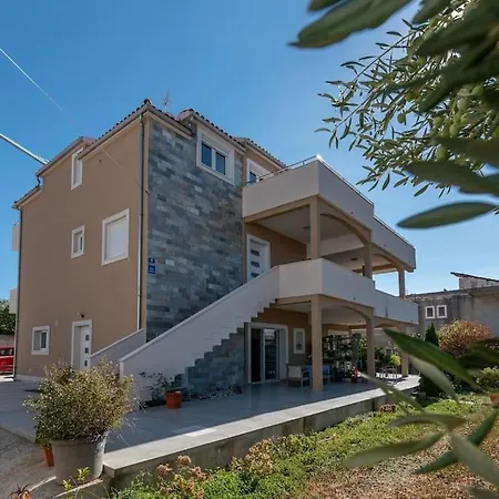 Apartment Spacious Luxury With Sea View