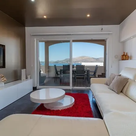 Spacious Luxury With Sea View Trogir