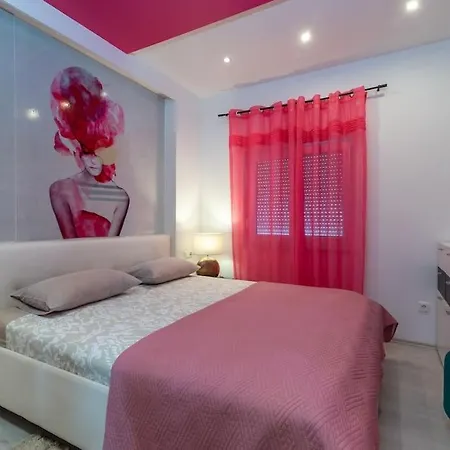 Spacious Luxury With Sea View Apartment *
